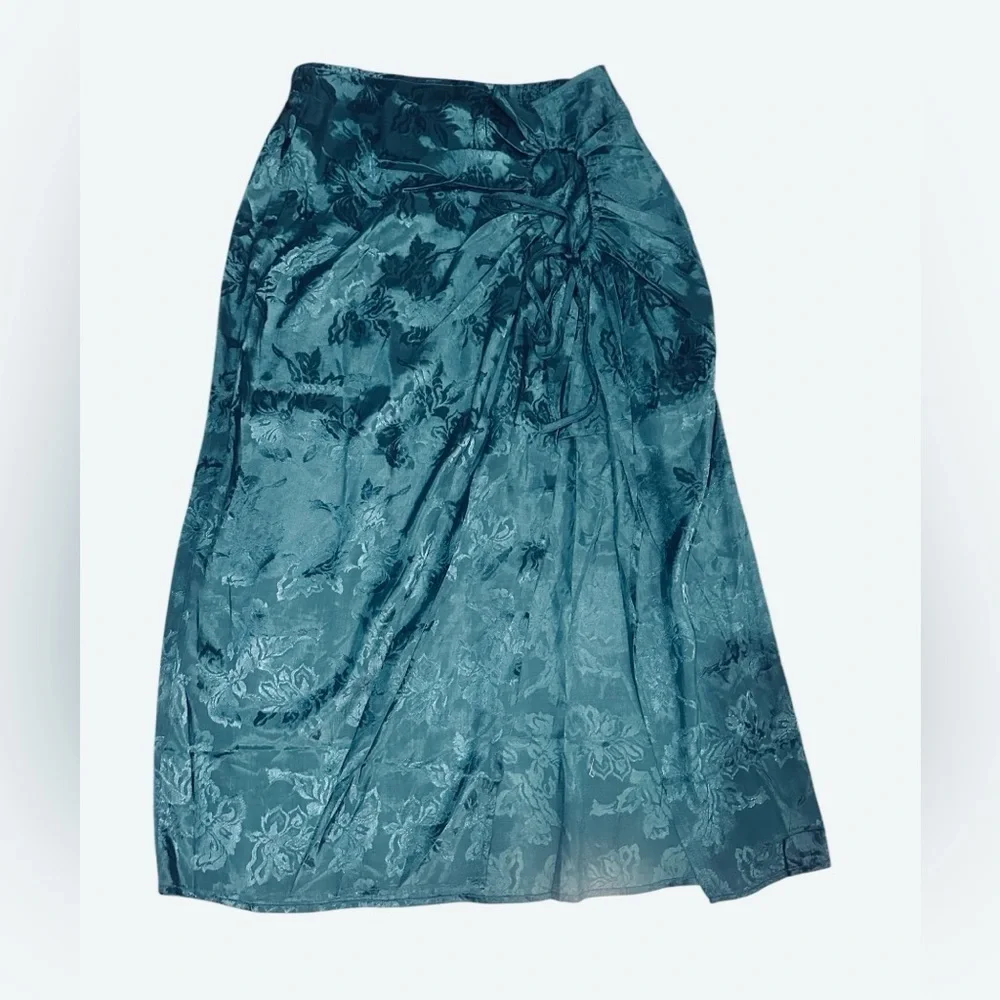 NWT Band of the Free Celine Multi Layered Midi Skirt - Womens Size Medium - Teal